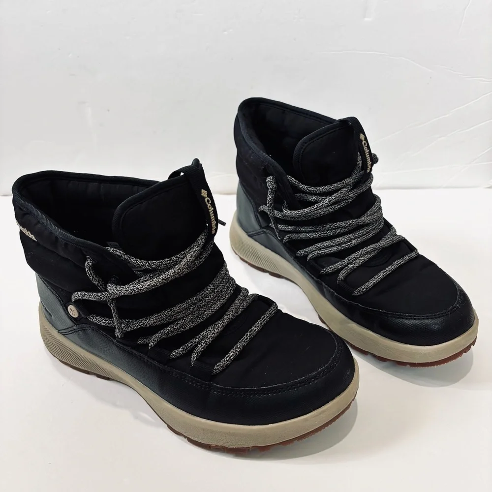 Columbia Women’s 8 Slopeside Village Omni Heat Waterproof Black Winter Snow Boot